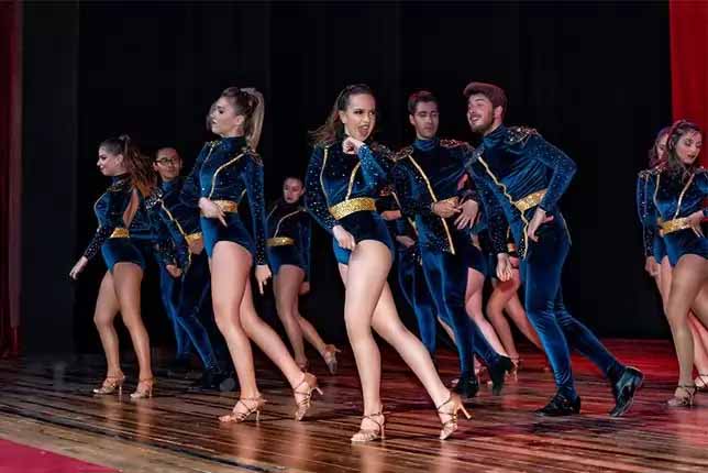Üniversiteler Arası Dans Festivali 11