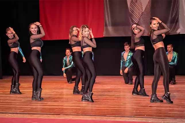 Üniversiteler Arası Dans Festivali 8
